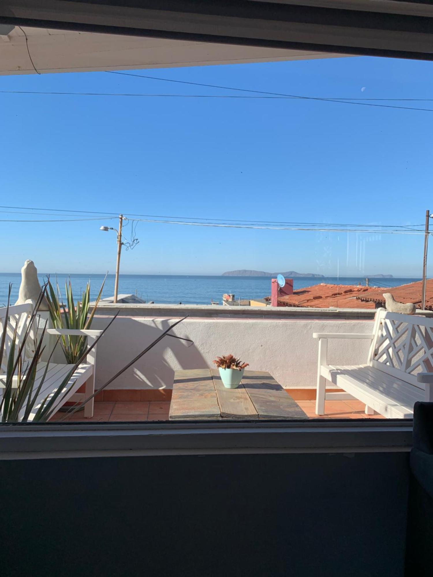 House Sleeps 14 & Steps To Sandy Mins To Downtown Сasa de vacaciones Rosarito