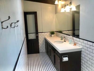 House Sleeps 14 & Steps To Sandy Mins To Downtown Сasa de vacaciones Rosarito